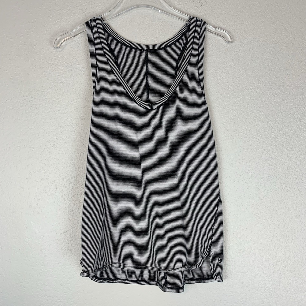 Lululemon Circadian Tank Top Womens 4 Gray Black Striped Sleeveless Athletic Run